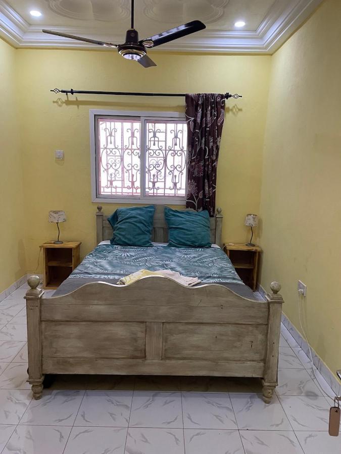 The Compound Bed & Breakfast Bijilo Exterior photo