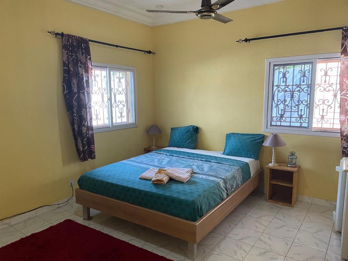 The Compound Bed & Breakfast Bijilo Exterior photo