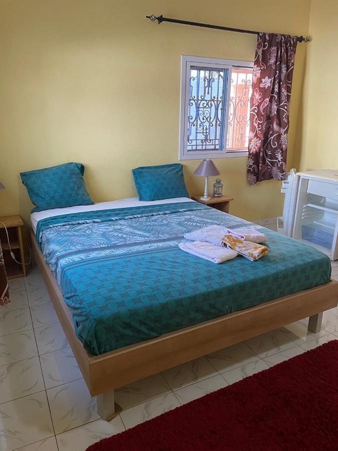 The Compound Bed & Breakfast Bijilo Exterior photo