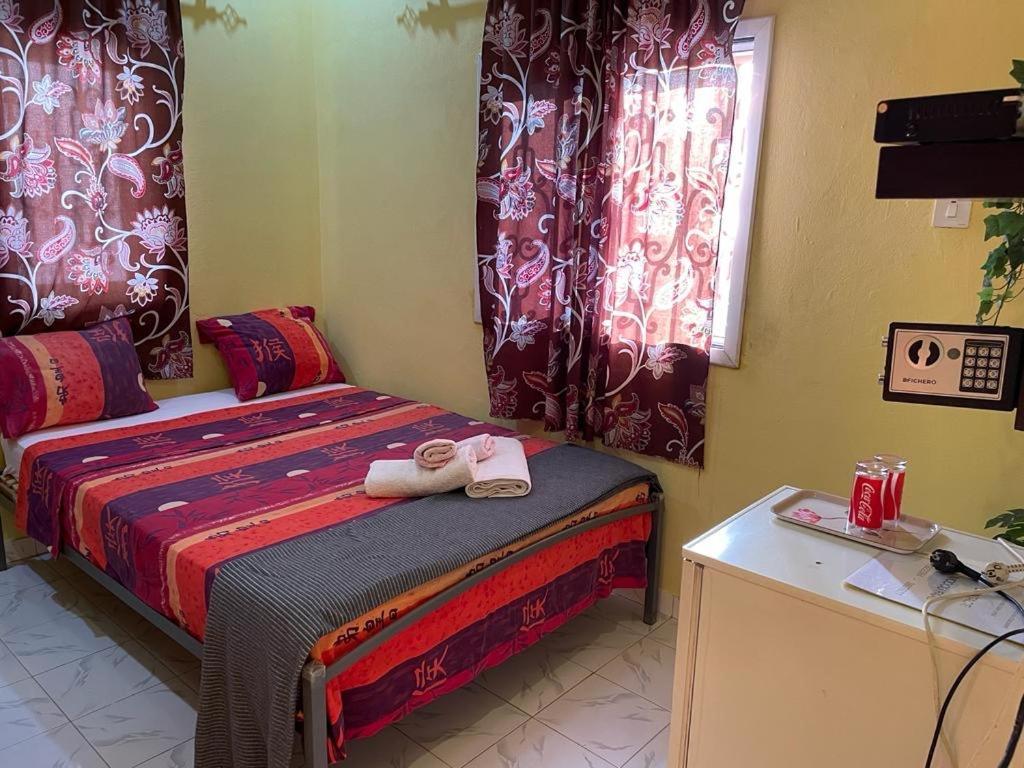 The Compound Bed & Breakfast Bijilo Exterior photo